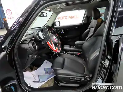 Mini Cooper 2019 2.0 Автомат в Москве № 499151, миниатюра 10