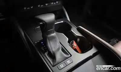 Lexus ES 2023 2.5 Автомат в Москве № 499625, миниатюра 8