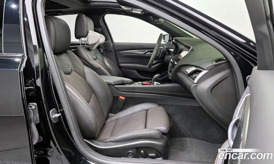 Cadillac CT5 2020 2.0 Автомат в Москве № 500698, фото 10