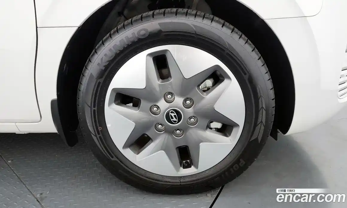 Hyundai Staria 2025 2.2 Автомат в Москве № 517053, фото 5