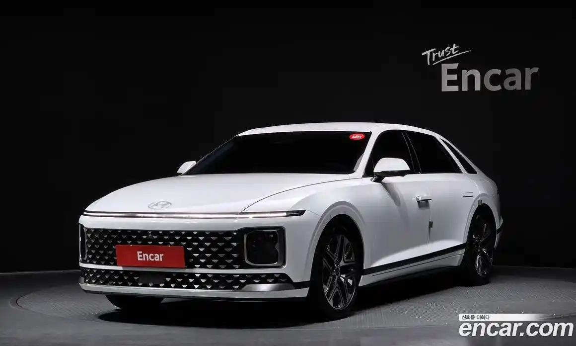 Hyundai Grandeur 2023 2.5 Автомат в Москве № 517156, фото 1