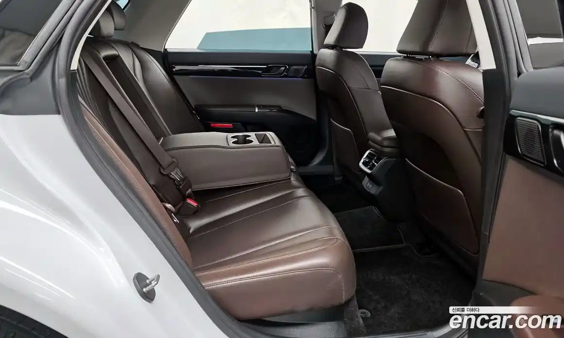 Hyundai Grandeur 2023 2.5 Автомат в Москве № 517156, фото 15