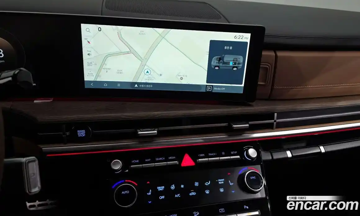 Hyundai Santa Fe 2024 1.6 Автомат в Москве № 517455, фото 13