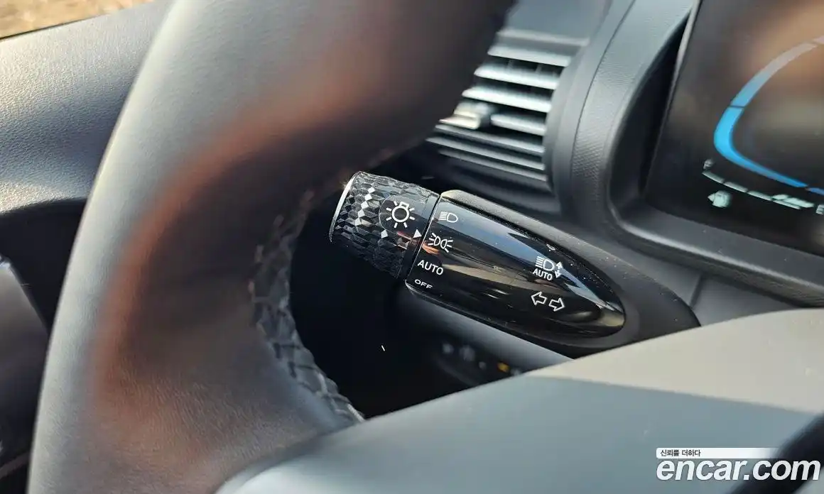 Hyundai Casper 2023 1.0 Автомат в Москве № 517664, фото 15