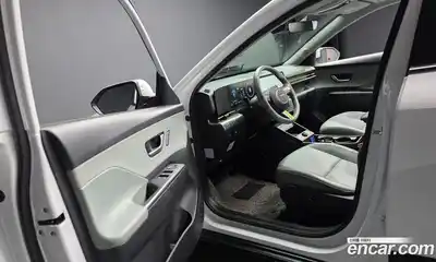 Hyundai Kona 2023 1.6 Автомат в Москве № 518269, миниатюра 10