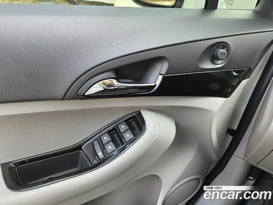 Chevrolet Orlando 2015 2.0 Автомат в Москве № 519309, фото 15