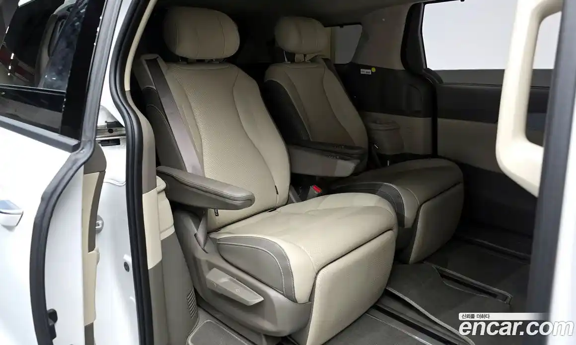 Kia Canival 2026 3.5 Автомат в Москве № 519481, фото 11