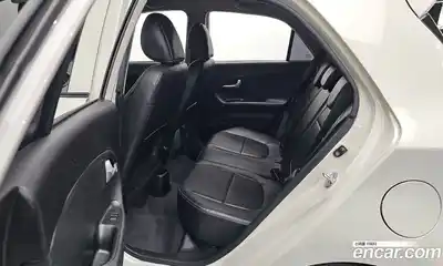 Kia Morning 2016 1.0 Автомат в Москве № 520033, миниатюра 11