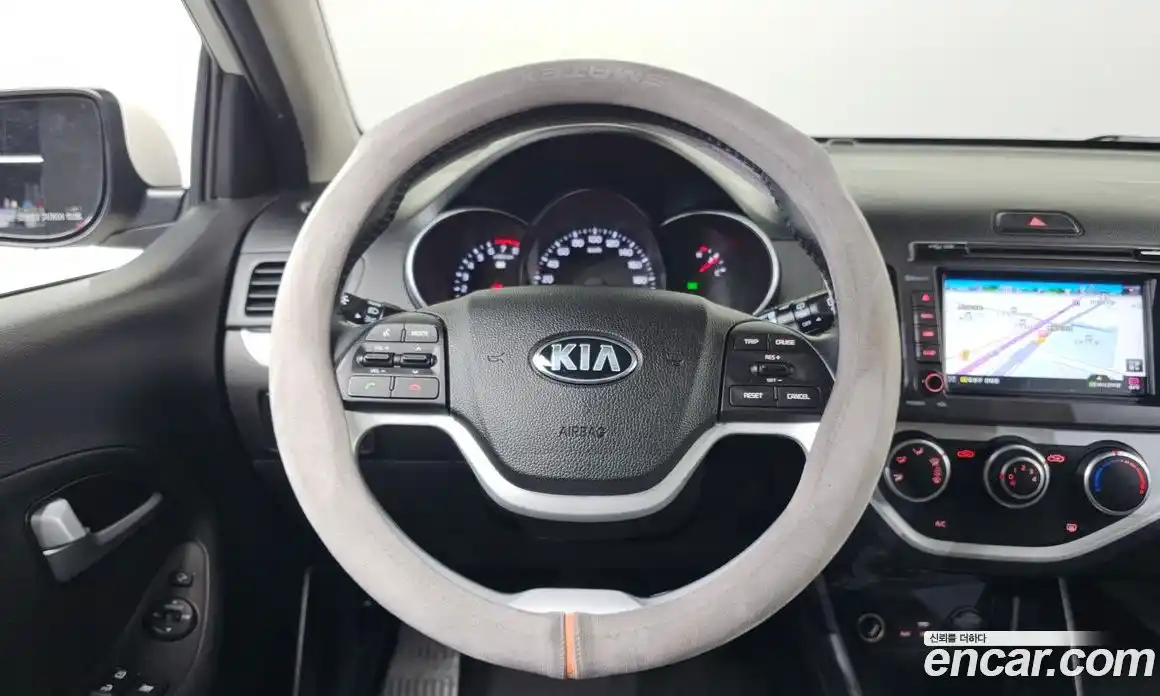 Kia Morning 2016 1.0 Автомат в Москве № 520033, фото 16