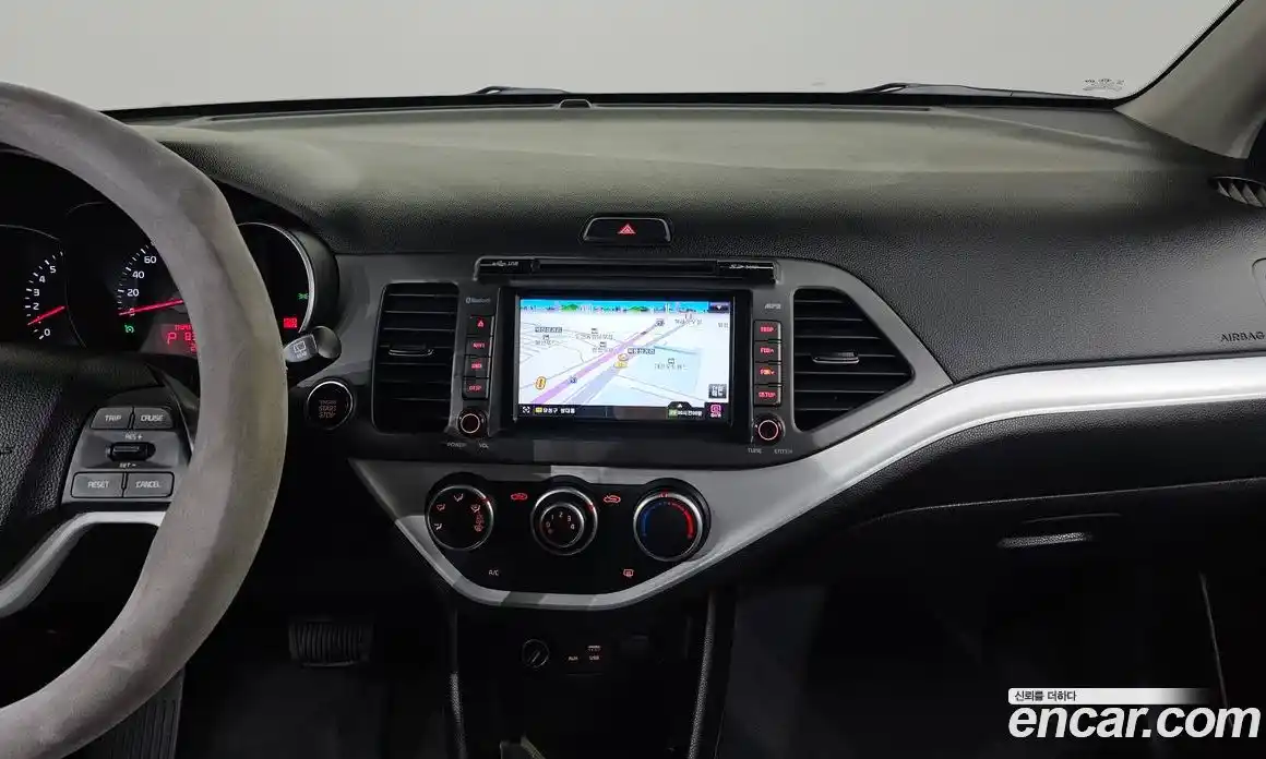 Kia Morning 2016 1.0 Автомат в Москве № 520033, фото 17