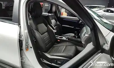 Renault XM3 2023 1.3 Автомат в Москве № 520410, миниатюра 10