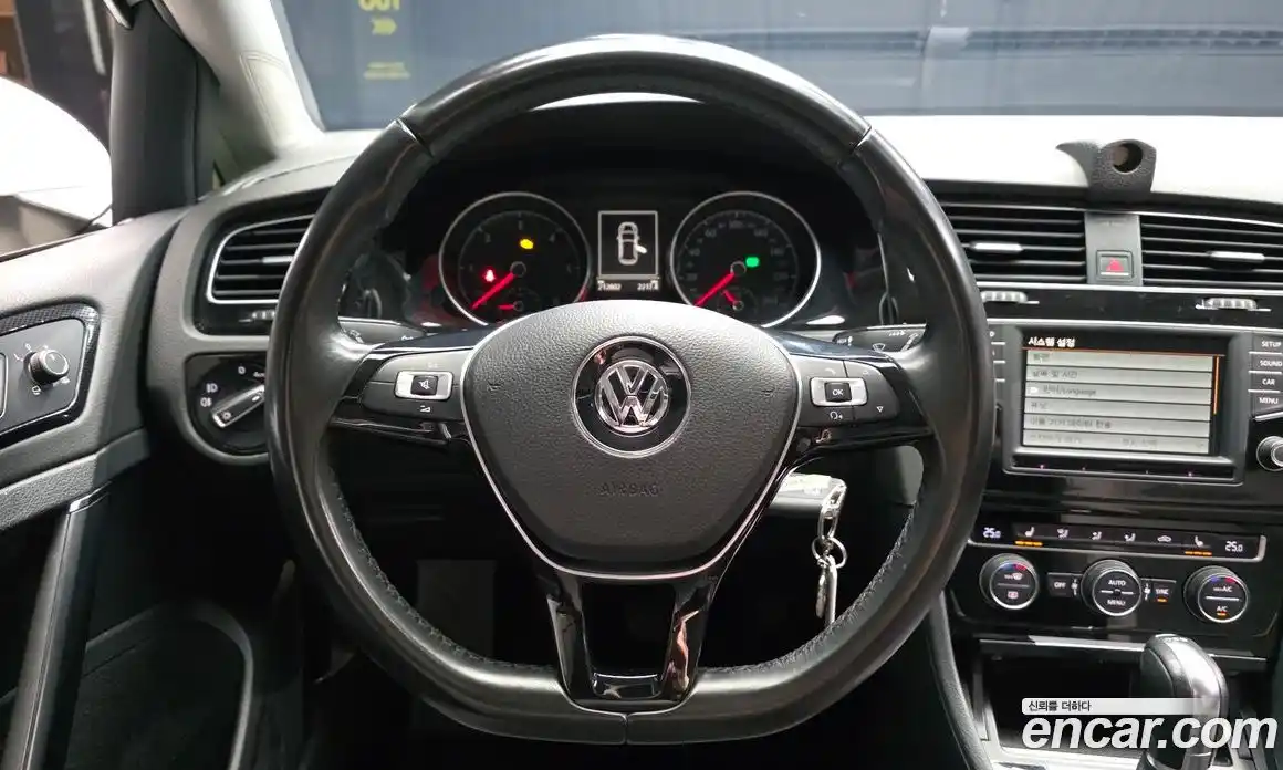 Volkswagen Golf 2016 2.0 Автомат в Москве № 520831, фото 13