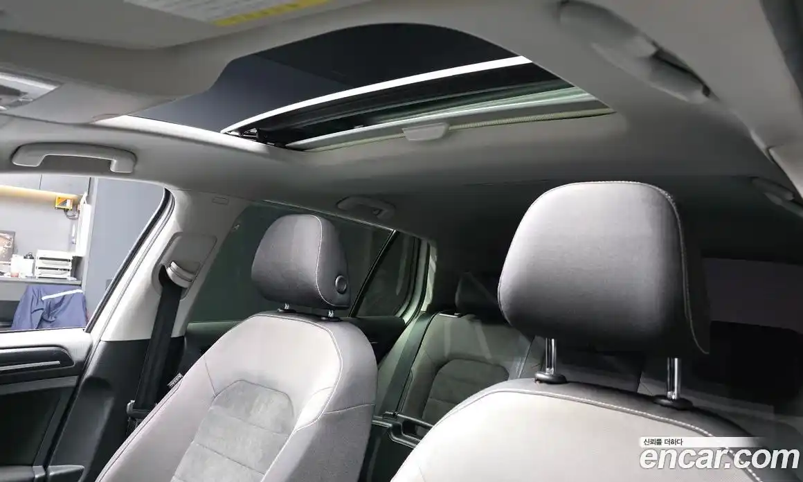 Volkswagen Golf 2016 2.0 Автомат в Москве № 520831, фото 19