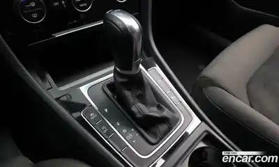 Volkswagen Golf 2016 2.0 Автомат в Москве № 520831, миниатюра 9