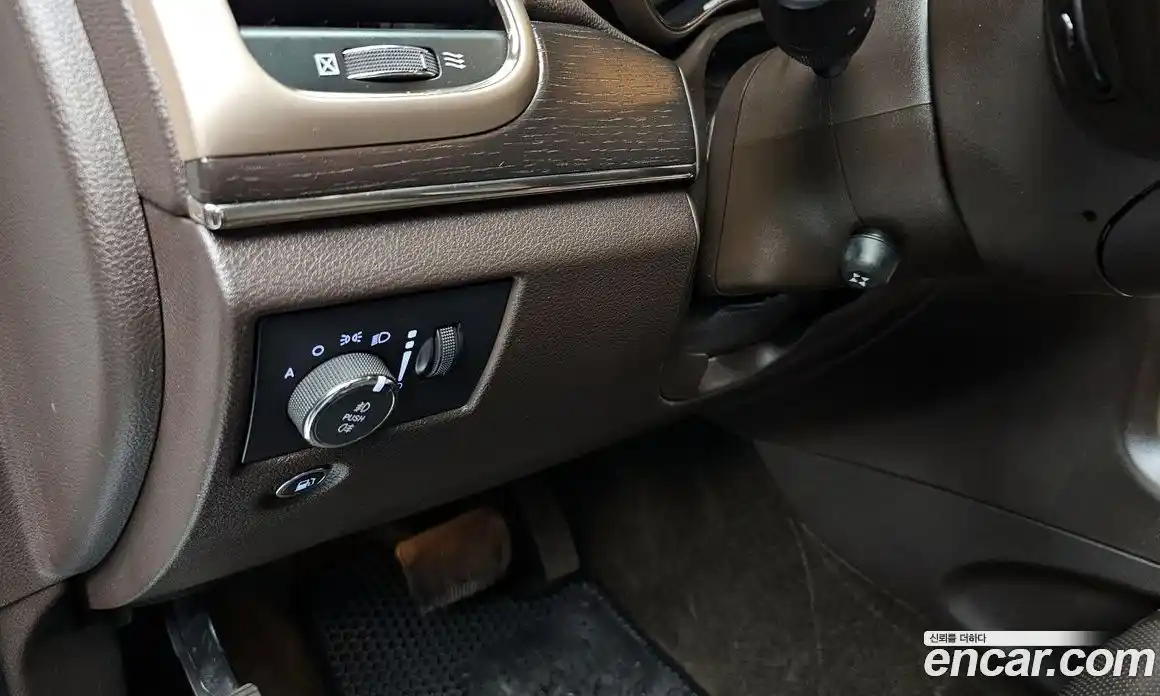 Jeep Cherokee 2016 3.0 Автомат в Москве № 522326, фото 16