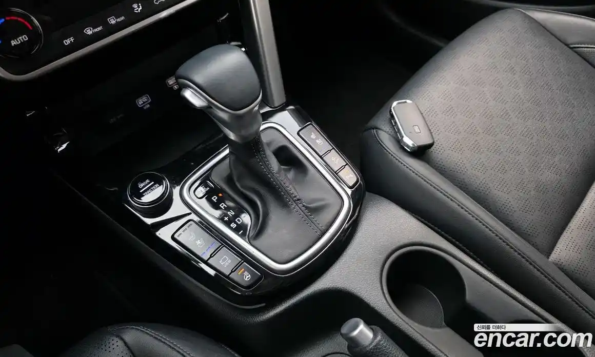 Kia Seltos 2022 1.6 Автомат в Москве № 522511, фото 8