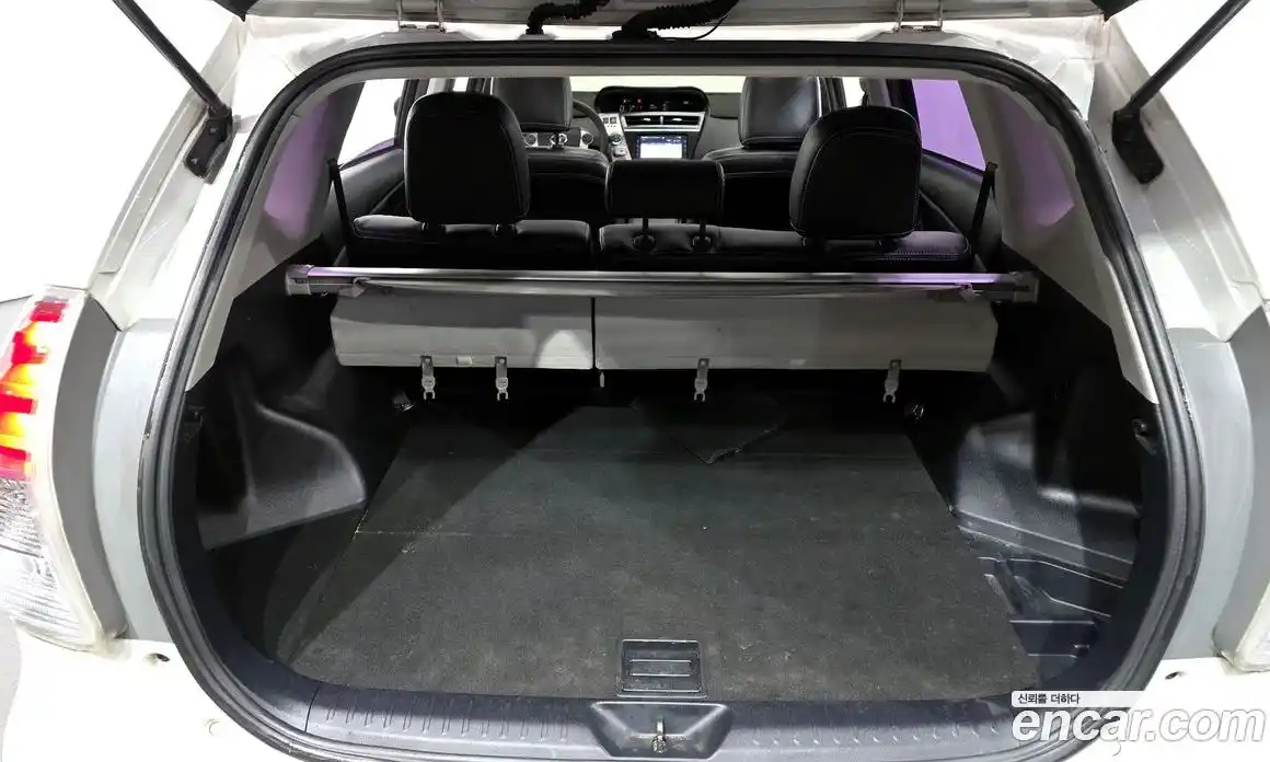 Toyota Prius 2015 1.8 Автомат в Москве № 524457, фото 20