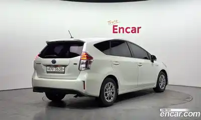 Toyota Prius 2015 1.8 Автомат в Москве № 524457, миниатюра 2