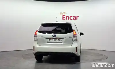 Toyota Prius 2015 1.8 Автомат в Москве № 524457, миниатюра 4