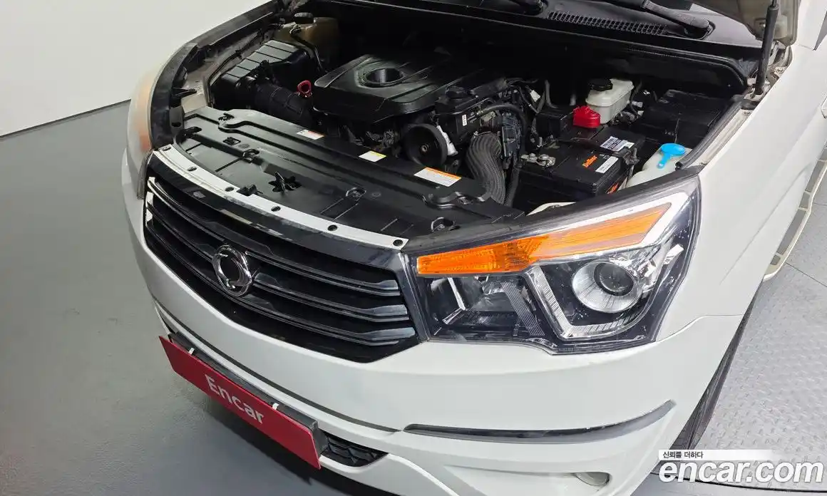 SsangYong Korando 2015 2.0 Автомат в Москве № 526886, фото 6