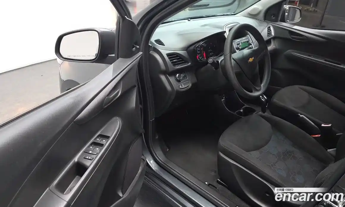 Chevrolet Spark 2018 1.0 Автомат в Москве № 527441, фото 12