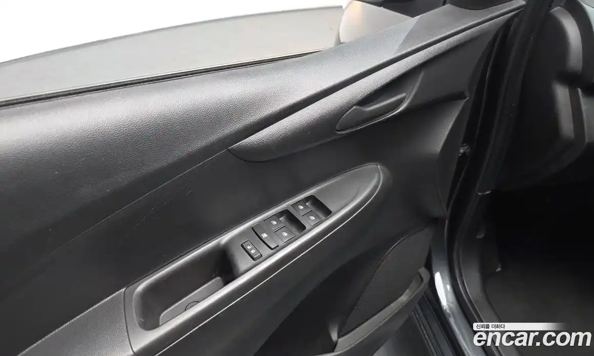 Chevrolet Spark 2018 1.0 Автомат в Москве № 527441, фото 14