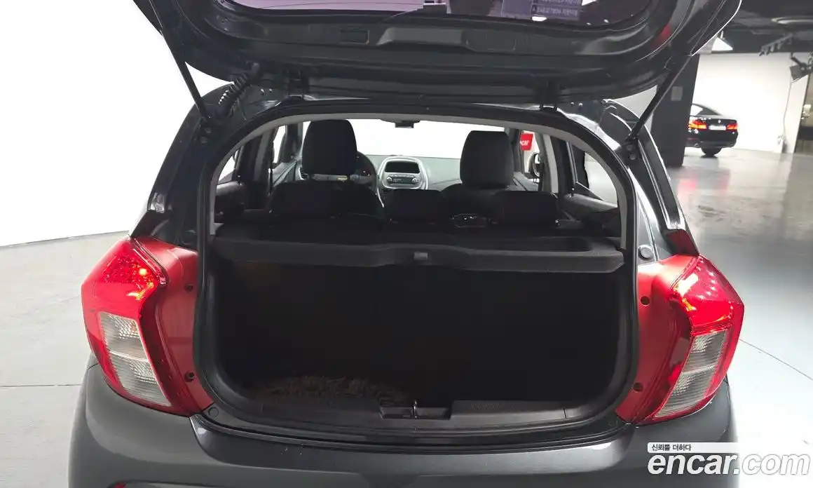 Chevrolet Spark 2018 1.0 Автомат в Москве № 527441, фото 20