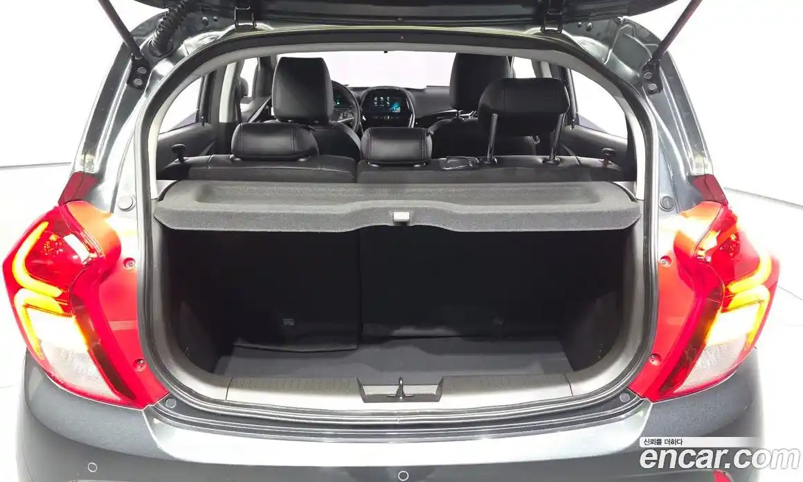 Chevrolet Spark 2017 1.0 Автомат в Москве № 527458, фото 20