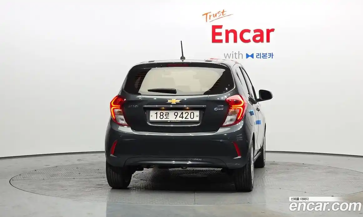 Chevrolet Spark 2017 1.0 Автомат в Москве № 527458, фото 4