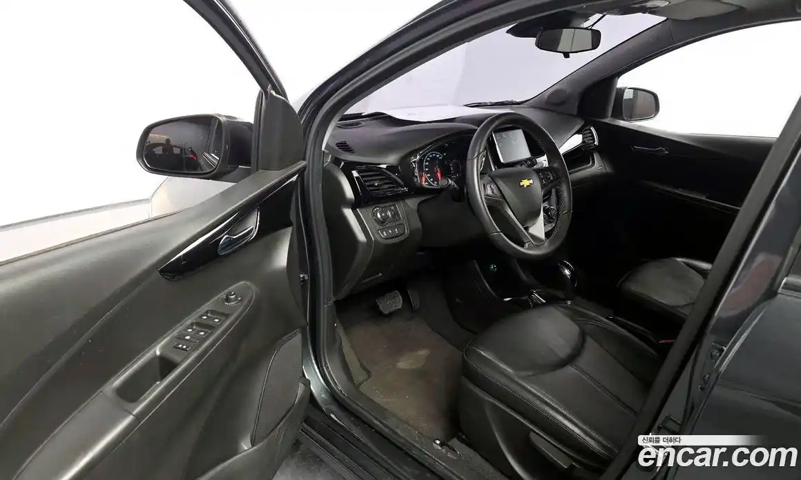 Chevrolet Spark 2017 1.0 Автомат в Москве № 527458, фото 10