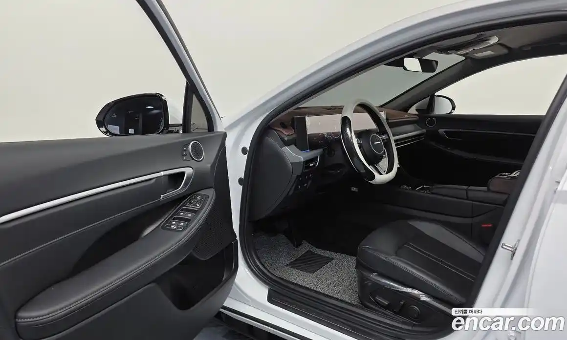 Hyundai Sonata 2025 1.6 Автомат в Москве № 529405, фото 10