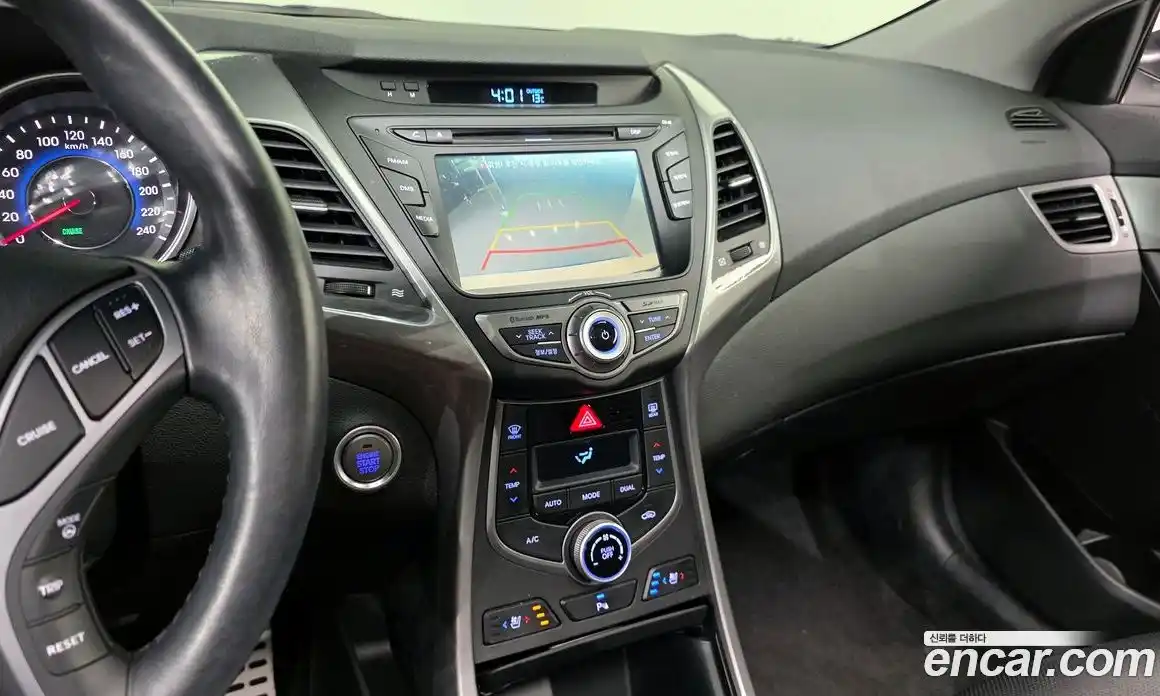 Hyundai Avante 2015 1.6 Автомат в Москве № 529867, фото 15