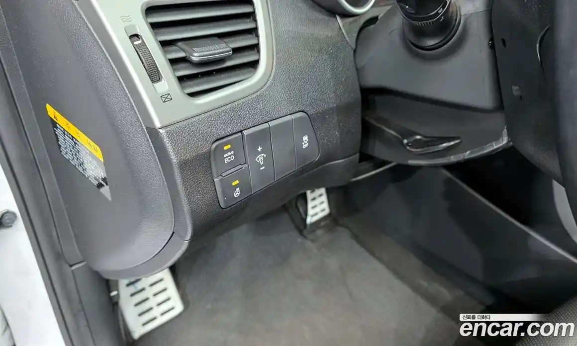 Hyundai Avante 2015 1.6 Автомат в Москве № 529867, фото 16