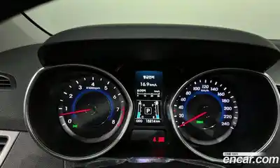 Hyundai Avante 2015 1.6 Автомат в Москве № 529867, миниатюра 8