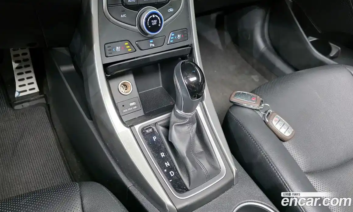 Hyundai Avante 2015 1.6 Автомат в Москве № 529867, фото 9