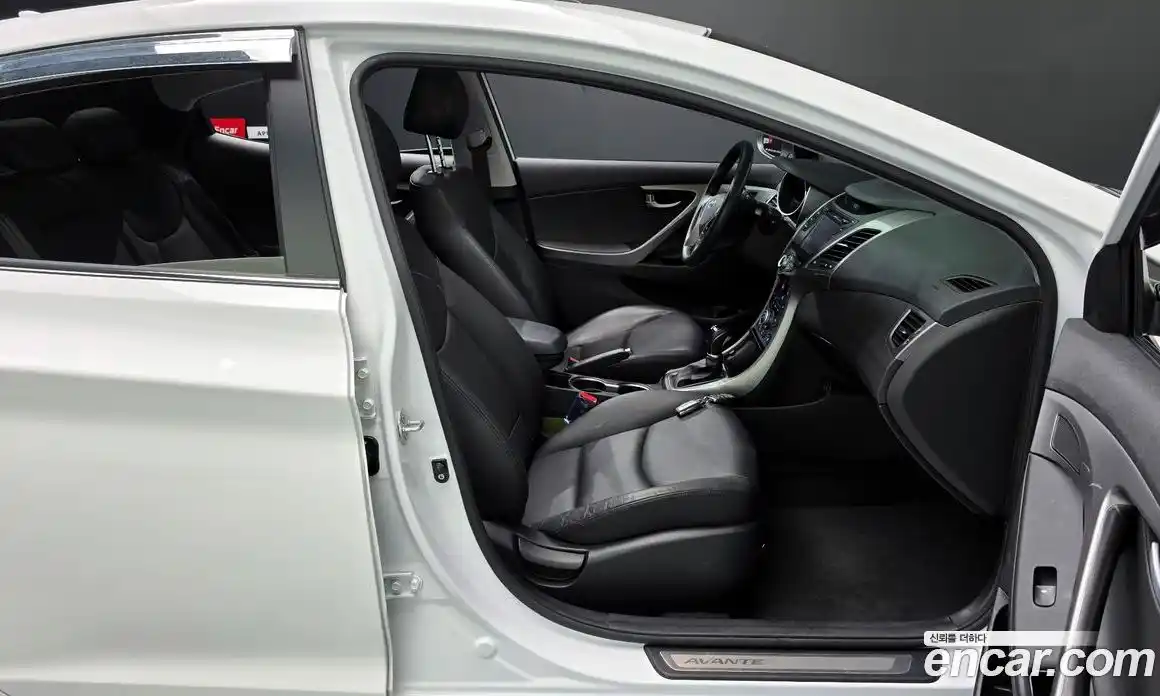 Hyundai Avante 2015 1.6 Автомат в Москве № 529867, фото 10