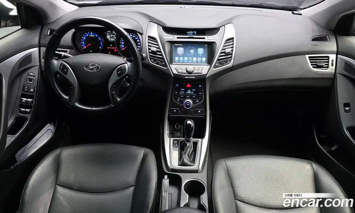 Hyundai Avante 2015 1.6 Автомат в Москве № 530516, фото 7