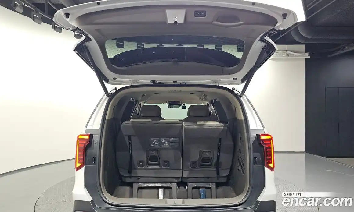 Kia Canival 2025 3.5 Автомат в Москве № 531834, фото 20