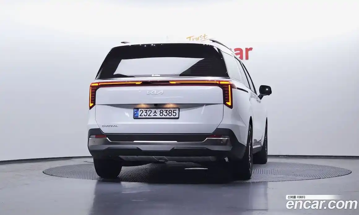 Kia Canival 2025 3.5 Автомат в Москве № 531834, фото 4