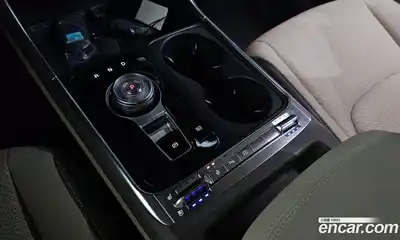 Kia Canival 2025 3.5 Автомат в Москве № 531834, миниатюра 9