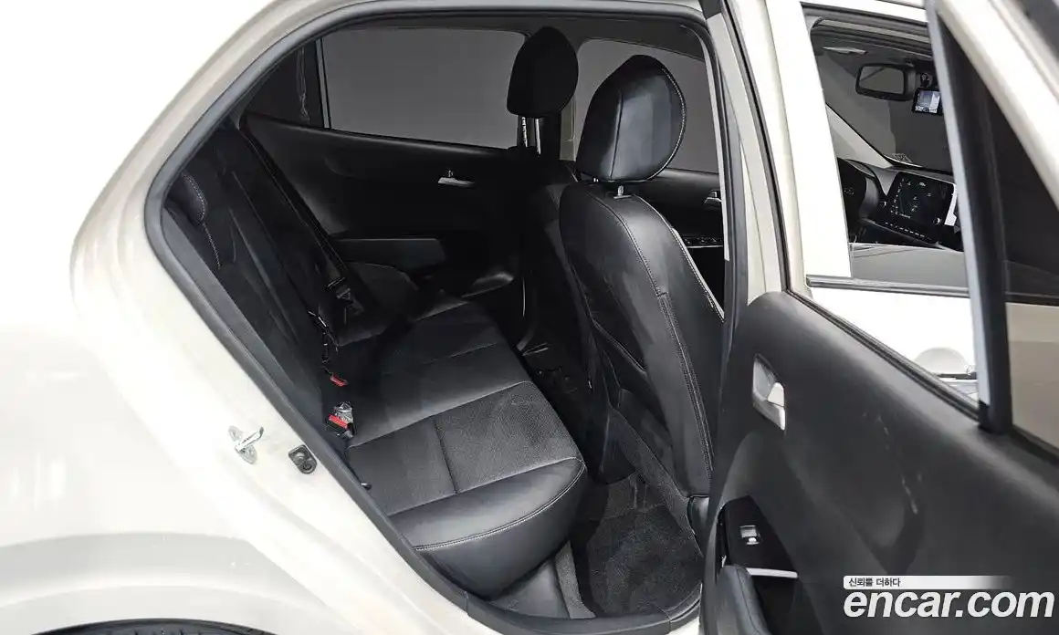 Kia Morning 2021 1.0 Автомат в Москве № 532585, фото 13