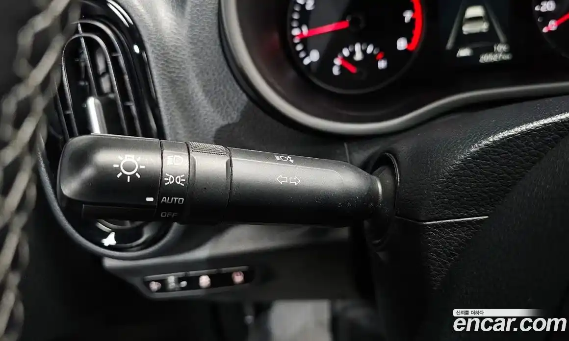 Kia Morning 2021 1.0 Автомат в Москве № 532585, фото 15