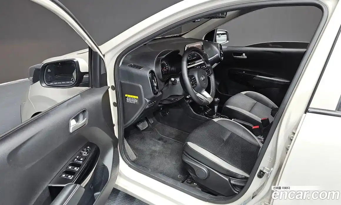 Kia Morning 2021 1.0 Автомат в Москве № 532585, фото 10