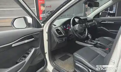 Kia Seltos 2021 1.6 Автомат в Москве № 533452, миниатюра 11