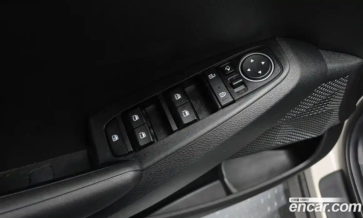 Kia Seltos 2021 1.6 Автомат в Москве № 533452, фото 17