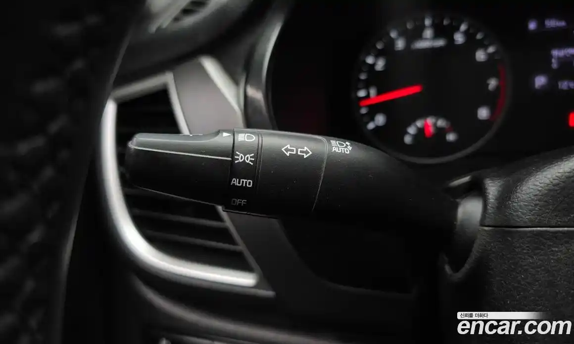 Kia Seltos 2021 1.6 Автомат в Москве № 533452, фото 18