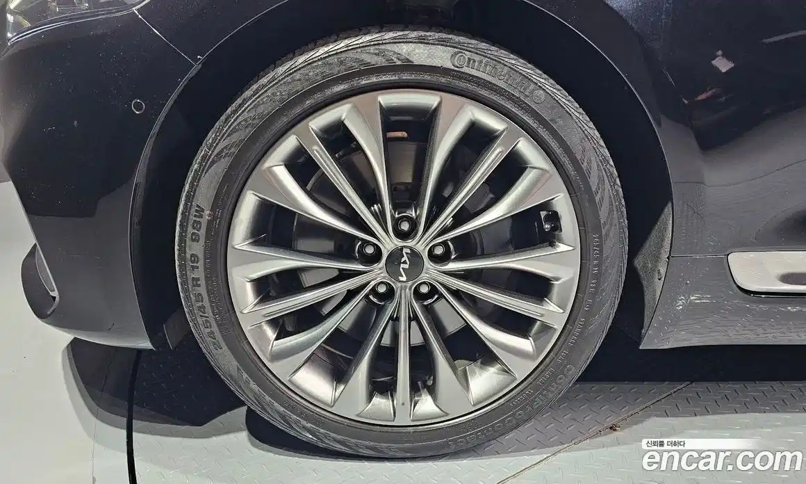 Kia K9 2022 3.8 Автомат в Москве № 534645, фото 5