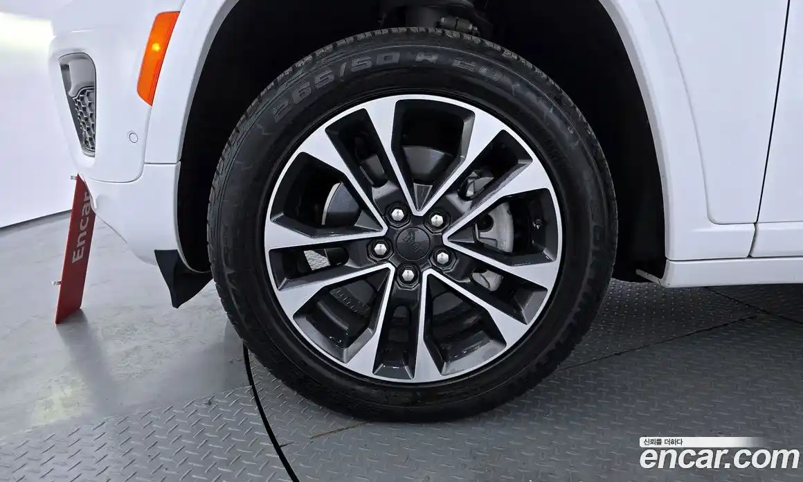 Jeep Cherokee 2021 3.6 Автомат в Москве № 534723, фото 5