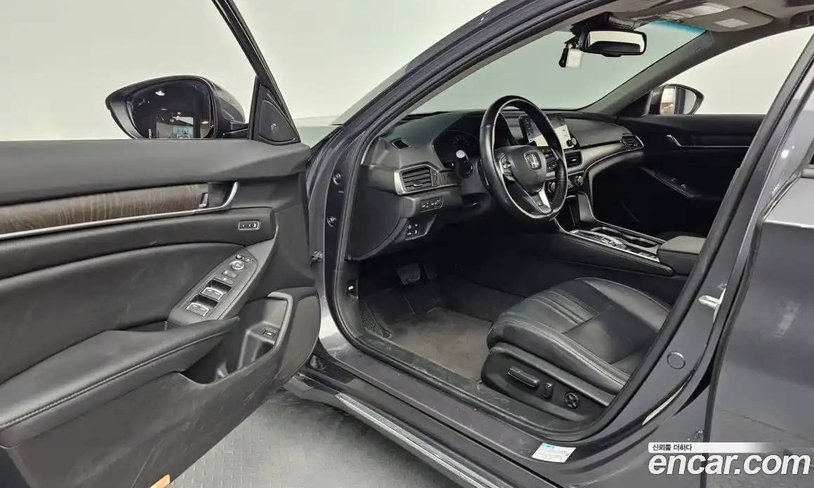 Honda Accord 2022 2.0 Автомат в Москве № 535092, фото 10