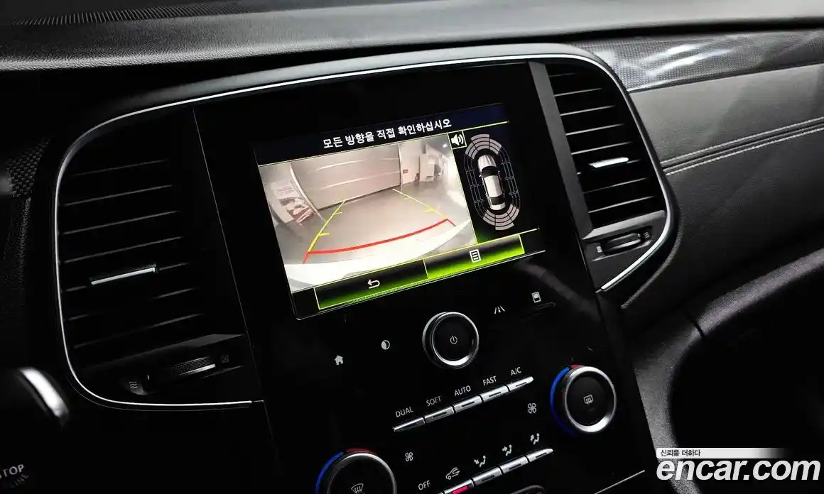 Renault SM6 2017 1.5 Автомат в Москве № 535866, фото 17